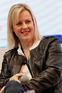 Джоджо Мойєс Джоджо Мойєс