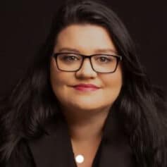 Гелен Плакроуз Гелен Плакроуз