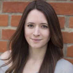 Гелен Томсон Гелен Томсон