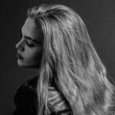 Джулія Рейвен Джулія Рейвен