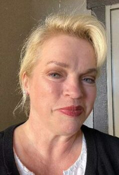 Джанелл Браун Джанелл Браун