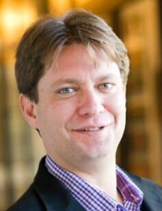 Ешлі Венс Ешлі Венс