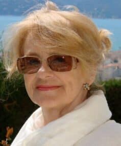 Дженніфер Бонет Дженніфер Бонет