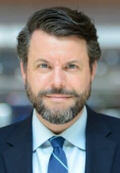 Чарлз Дахіґґ Чарлз Дахіґґ