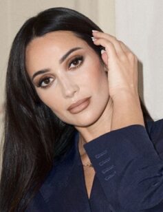 Роксі Нафусі Роксі Нафусі