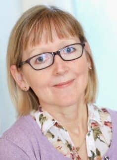 Карен Інґліс Карен Інґліс