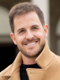 Ден Джонс Ден Джонс