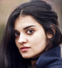 Маріам Найем Маріам Найем