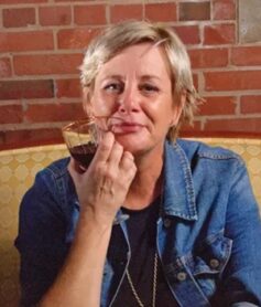 Морін Маршалл Морін Маршалл