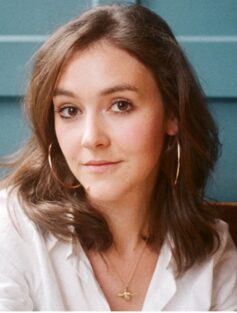 Джулія Армфілд Джулія Армфілд