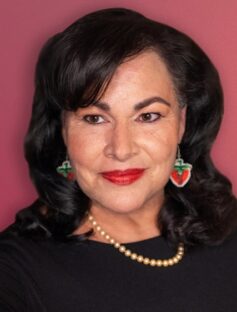 Енджелін Буллі Енджелін Буллі