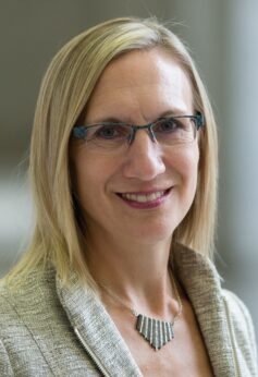 Елізабет Стенлі Елізабет Стенлі